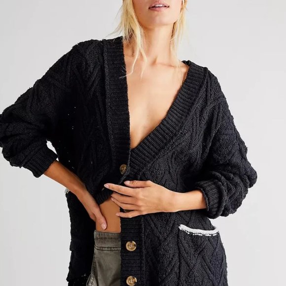 074 Free People Montana Black Cable Knit Cardi Button Oversized Cardiga…